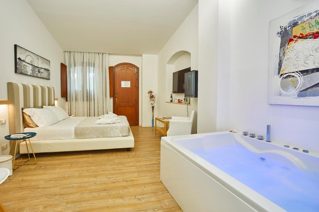 La Tavernetta Hotel 4*