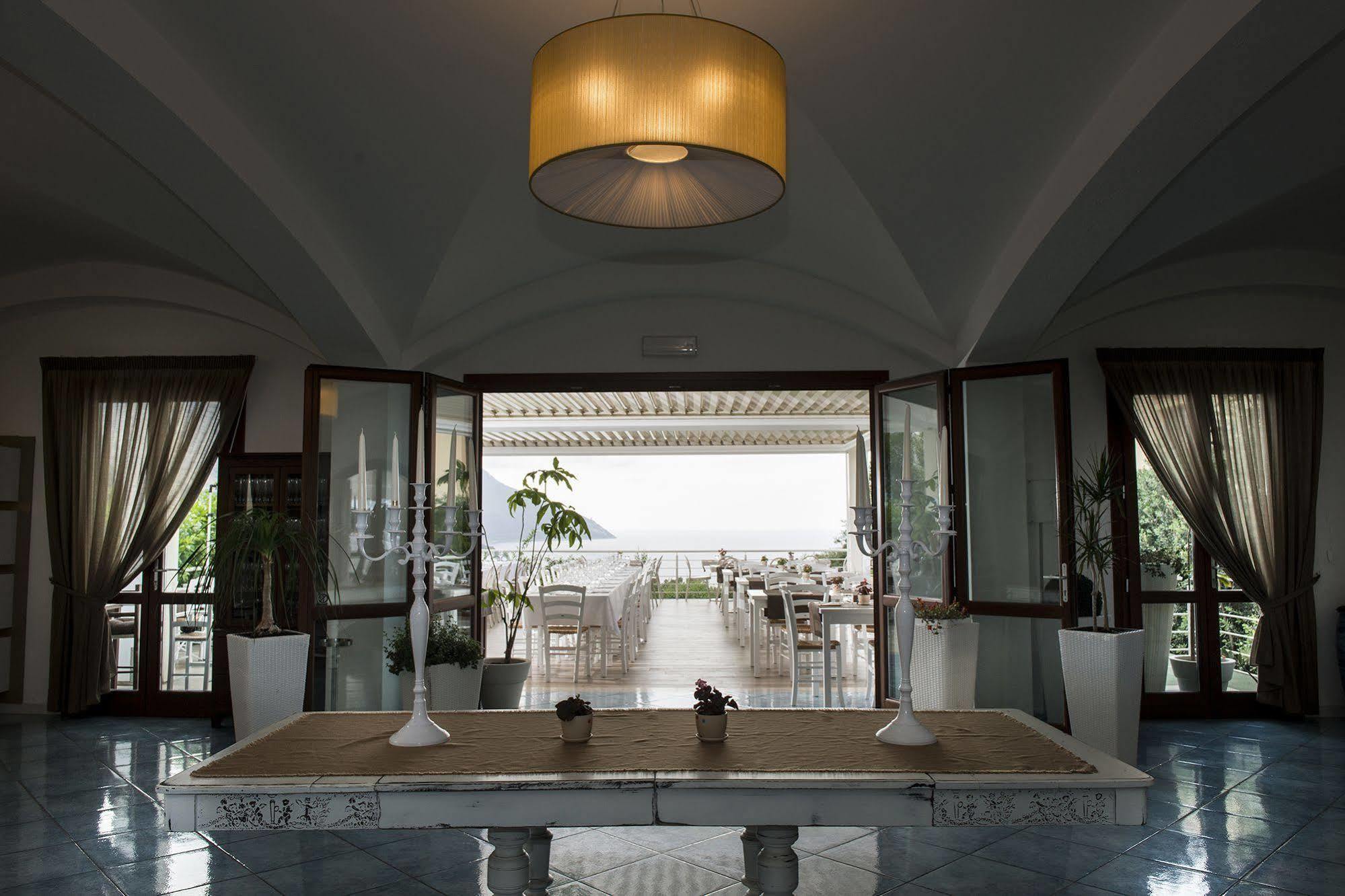 La Tavernetta 4* Scopello (Sicily)